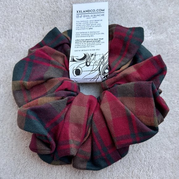XXL Scrunchie Maple Plaid Oversized Scrunchie | Ricky XXL - Picture 2 of 2